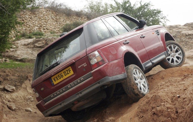 Range Rover Sport (fot. chcekupicauto.pl)