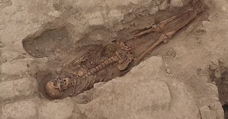 Szczątki 29 ludzi złożonych w ofierze sprzed 1000 lat. Przełomowe odkrycie w górach Peru