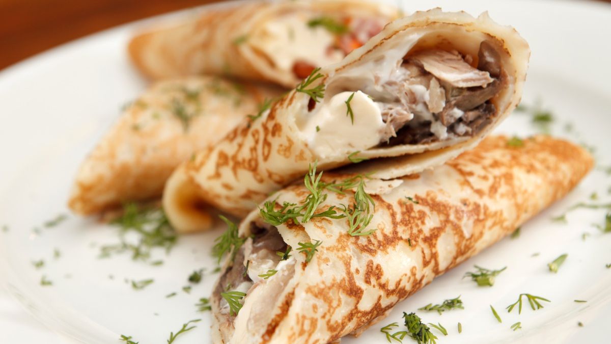 Naleśniki z kurczakiem i pieczarkami