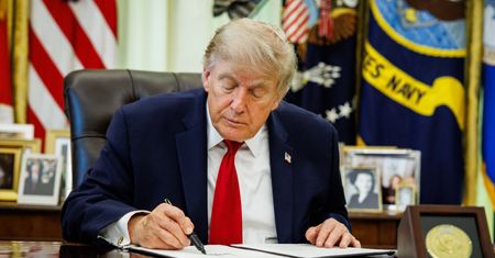 Finanse Trumpa. Ujawniono ile zarobił prezydent USA