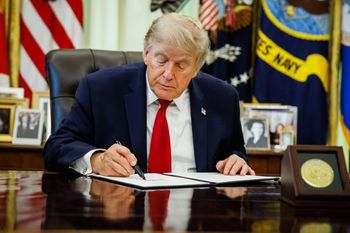 Finanse Trumpa. Ujawniono ile zarobił prezydent USA