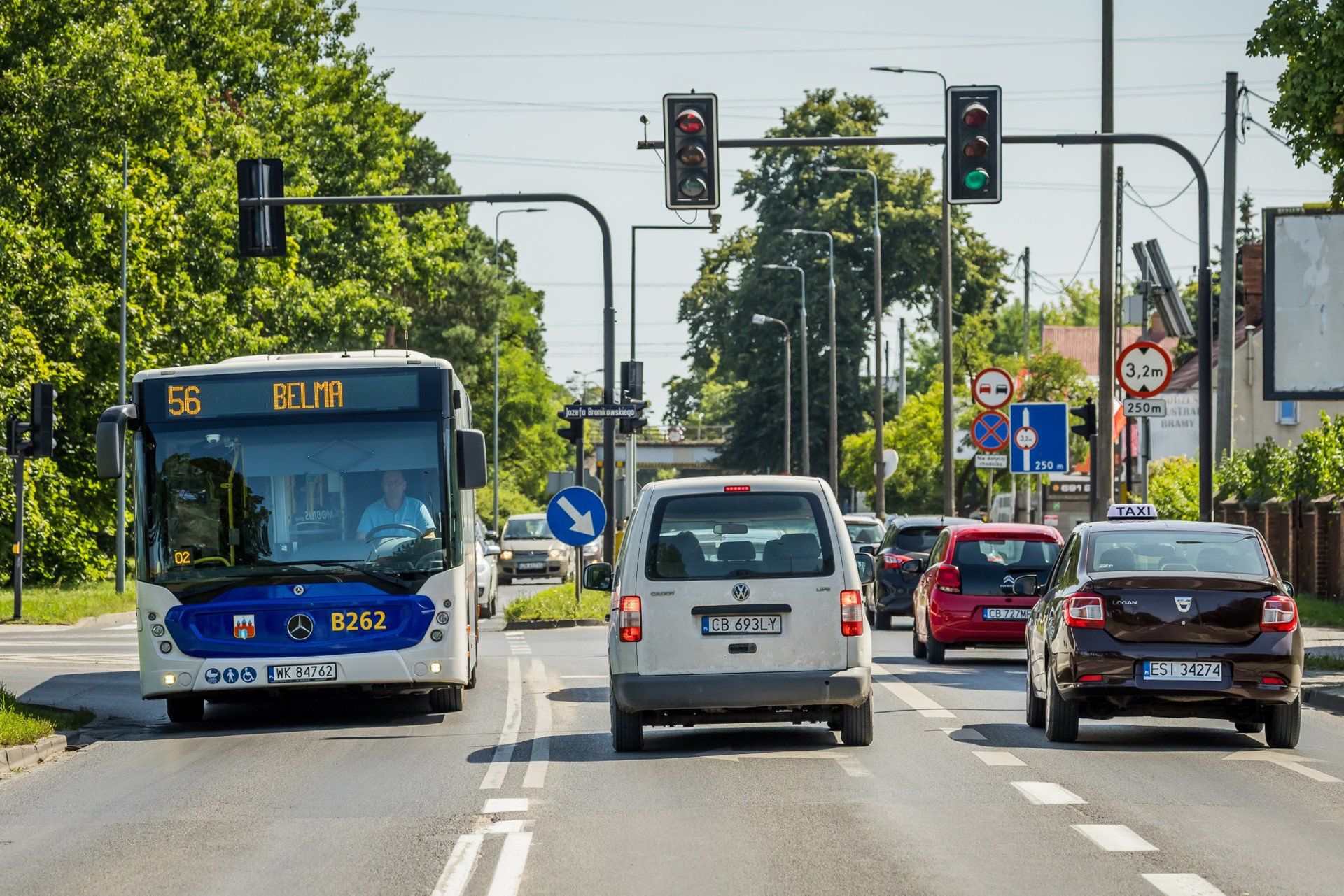 Skrzyżowanie ulicy Nakielskiej i Bronikowskiego w Bydgoszczy. Tu ma powstać rondo turbinowe.