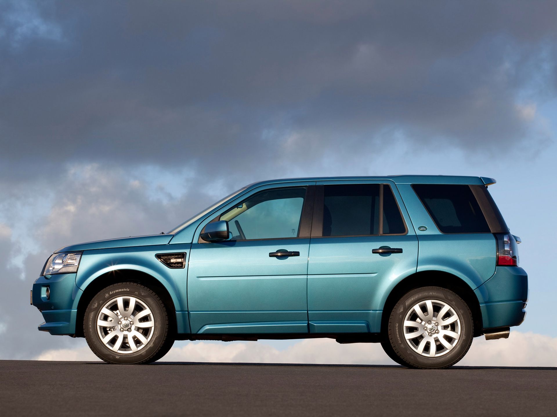 Land Rover Freelander 4
