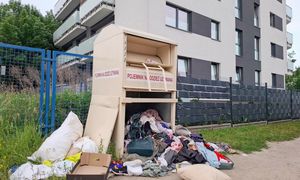 Odbiór tekstyliów i ubrań. Kolejne miasto zmienia zasady