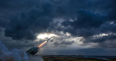 Potężna broń z USA dla Ukrainy. Zełenski potwierdza: dostaliśmy systemy NASAMS