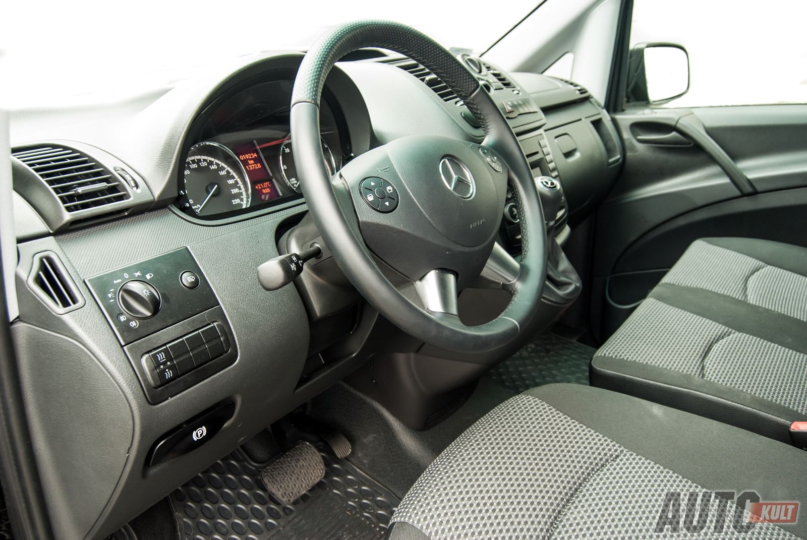 Mercedes-Benz Vito Furgon 4x4 116 CDI AT - test [galeria] 14