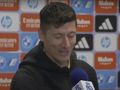 Lewandowski na pytania odpowiadał w kilku językach. Jest niesamowity