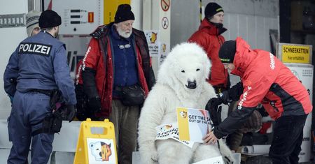 Shell zablokowany w Davos. Protest ekologów