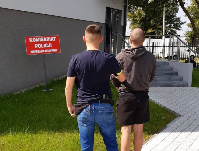 Napadli na pracodawcę z nożem. Poszło o wypłatę w wesołym miasteczku