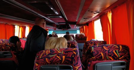 Pracuje jako kierowca busa. Ujawnił, ile zarabia