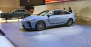 Oto nowy Lexus ES. Przeszedł rewolucję, ale pewne rzeczy się nie zmieniły