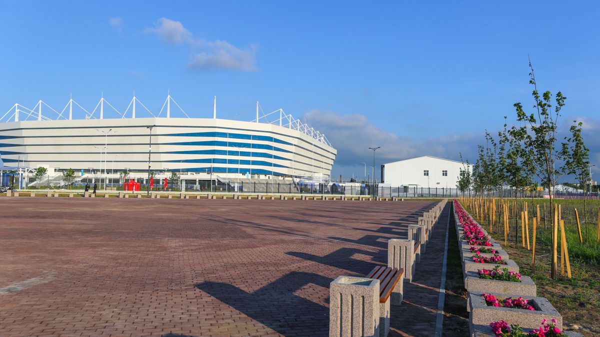 Zdjęcie okładkowe artykułu: PAP/EPA / ARMANDO BABANI  / Na zdjęciu: stadion w Kaliningradzie