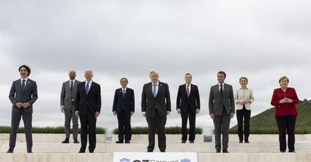 Szczyt G7: odbudowa świata oraz przekazanie szczepionek