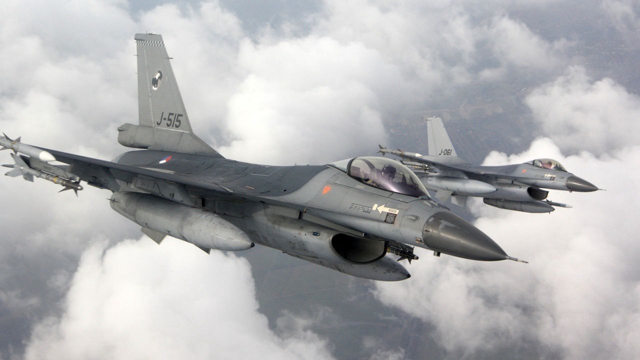Holenderskie samoloty F-16