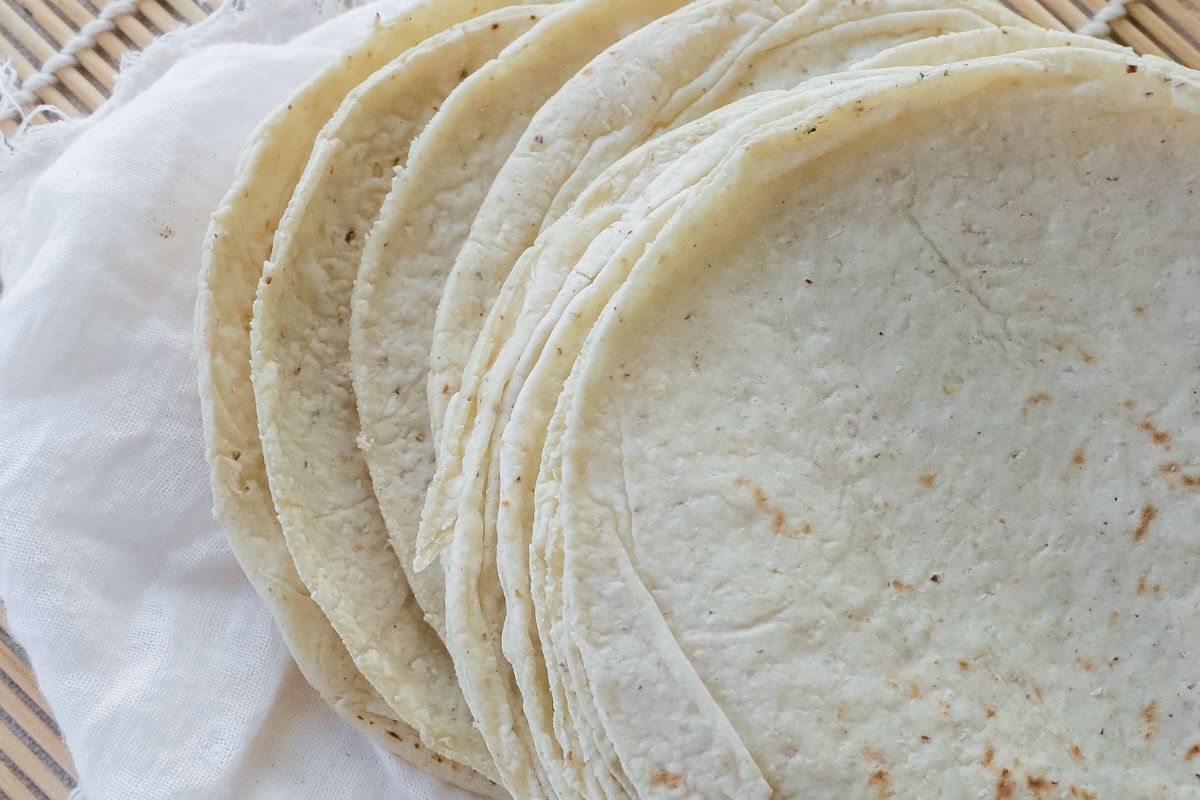 The best tortilla is the one made from corn flour.