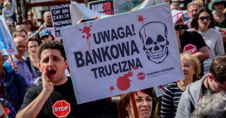 Frankowicze pozywają na potęgę. Takiej fali nie było od dawna