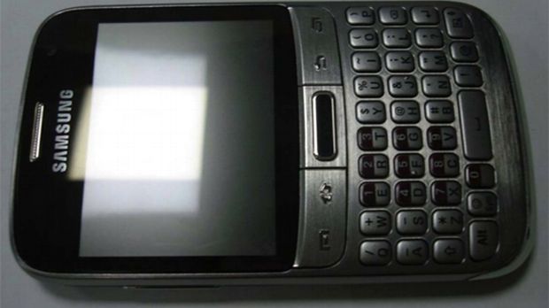 W skrócie: Bug w iOS naprawi się sam, świąteczno-sylwestrowe statystyki operatorów, aktualizacja dla 808 PureView 1