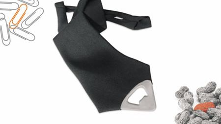 Krawat z otwieraczem 1