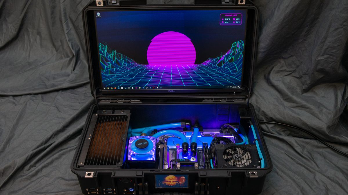 Walizka zawstydza laptopy. To chłodzony cieczą przenośny PC do gier 1