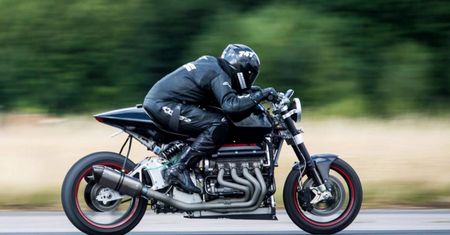 Eisenberg Racing przygotowuje szalony motocykl z silnikiem V8 o mocy 500 KM