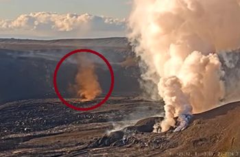 Uchwycili je w pobliżu wulkanu. Naukowcy wyjaśniają fenomen z nagrania