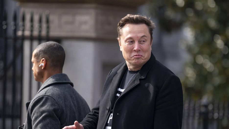 Elon Musk Walks to White House Complex Post Modi Meeting
Tesla and SpaceX CEO Elon Musk walks to the Dwight D. Eisenhower Executive Office Building after meeting with Prime Minister of India Narendra Modi at the Blair House outside the White House Complex in Washington, DC on Thursday, February 13, 2025. Photo by Bonnie Cash/UPI Photo via Newscom
Dostawca: PAP/Newscom
BONNIE CASH
Government, Politics, Capitol Hill, washington, DC, Modi, Musk