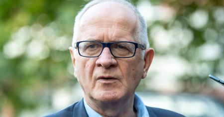 Trójka i afera ws. Listy Przebojów. Krzysztof Czabański z RMN mówi o "szalbierstwie"