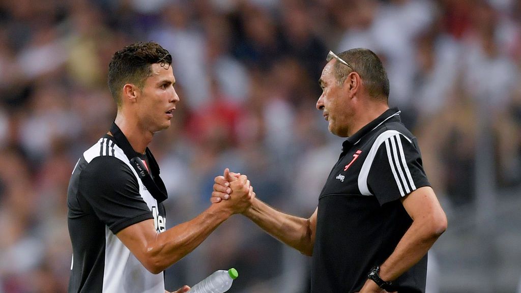 Getty Images / Daniele Badolato - Juventus FC / Na zdjęciu: Cristiano Ronlado oraz Maurizio Sarri