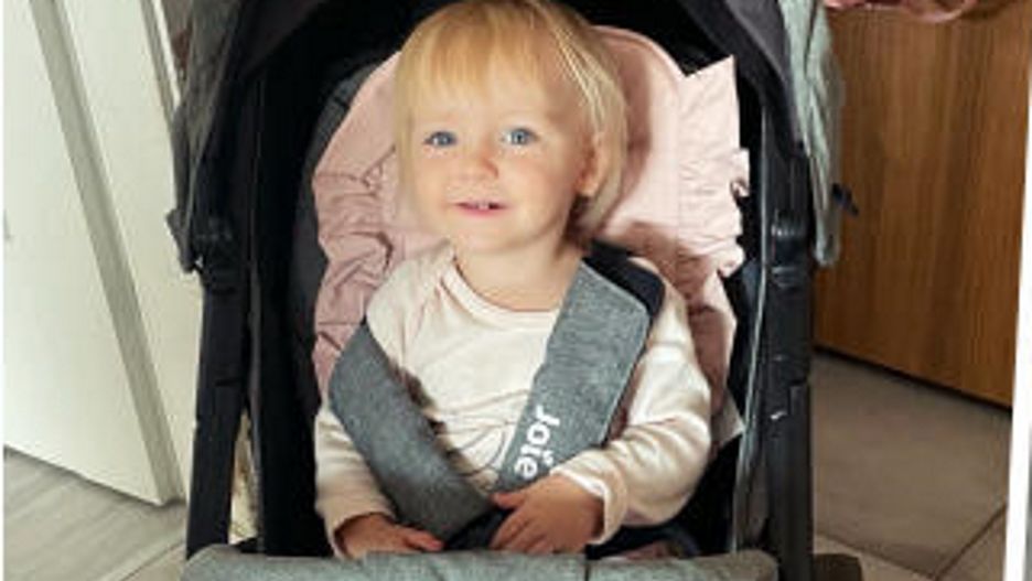 Michalinka urodziła się z hemimelią strzałkową