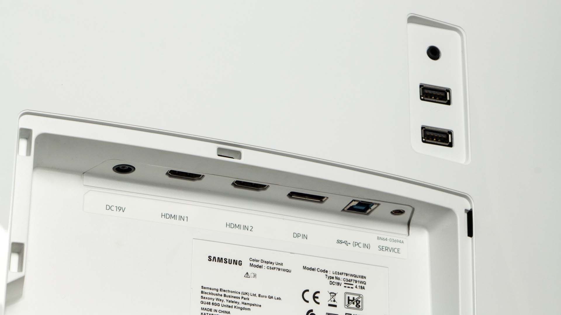 Samsung Curved C34F791 usb i słuchawkowe