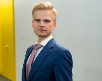 Ma ksywę "Jasiek bez nerki". Aktor "Klanu" o byciu asystentem sędziego
