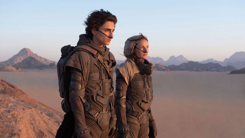 Paul Atryda i Jessica w filmowej wersji "Diuny" (2021)