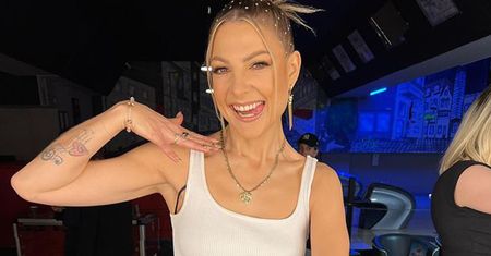 Magdalena Narożna w espadrylach Chanel (?). W sklepie podobne kosztują około 100 zł (FOTO)