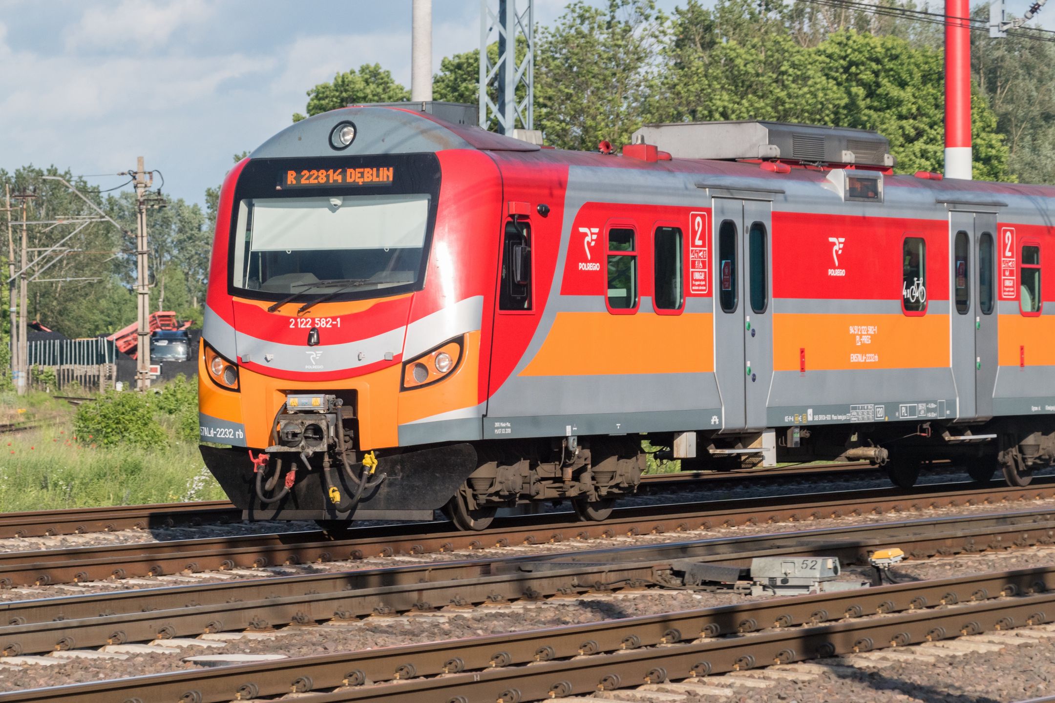 Bilety na pociągi Polregio w trakcie majówki będzie można kupić o jedną trzecią taniej