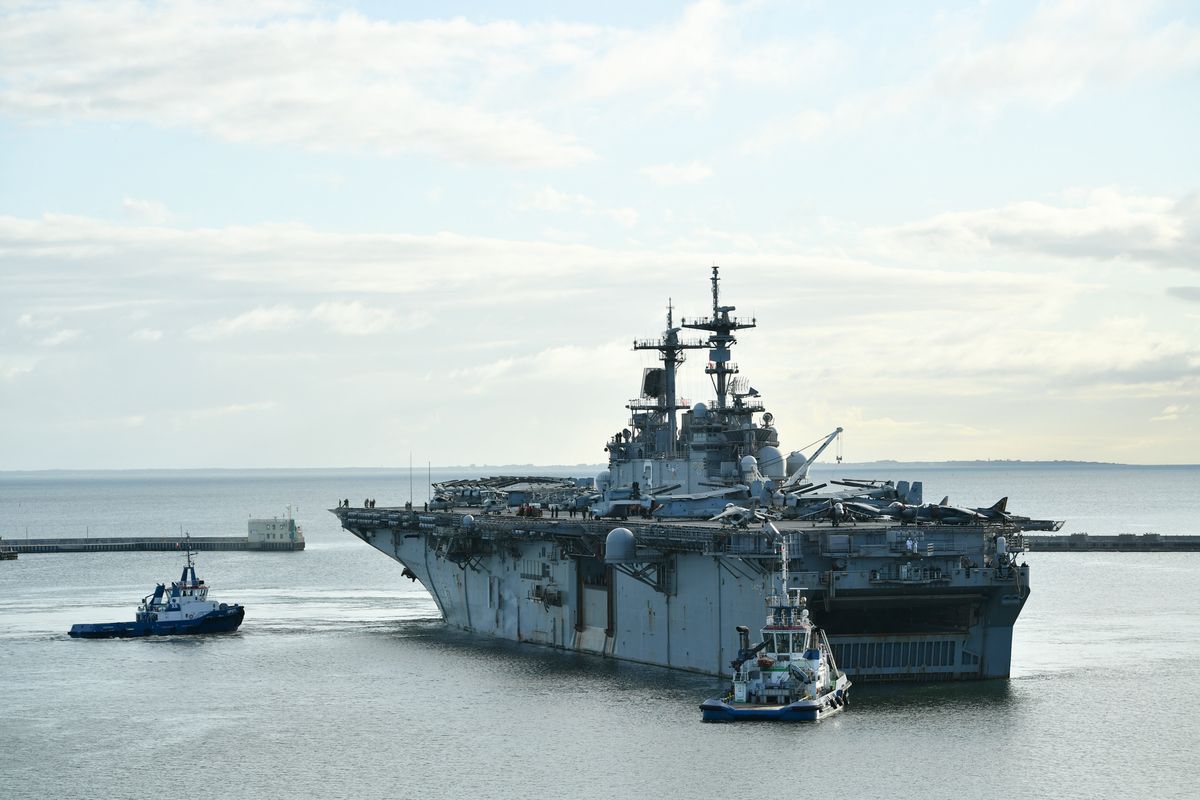 Okręt Marynarki Wojennej Stanów Zjednoczonych USS Kearsarge wpłynął do portu w Gdyni