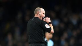 Mike Dean rekordzistą Premier League. Sędzia pokazał już sto czerwonych kartek