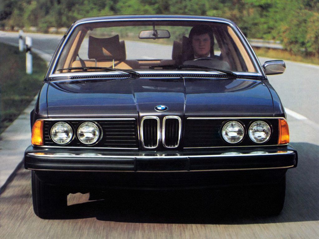 BMW Serii 7 13