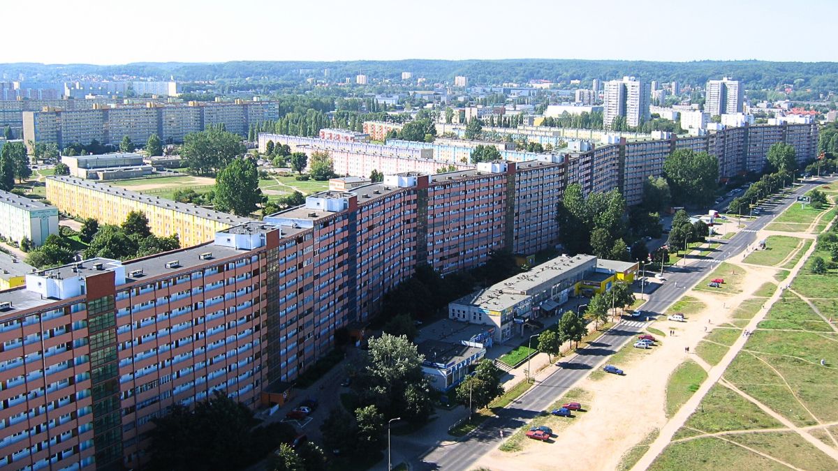 Falowiec — najdłuższy budynek w Polsce. 