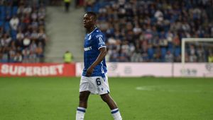 Piłkarz Lecha Poznań zesłany do rezerw! Nie poleci na obóz