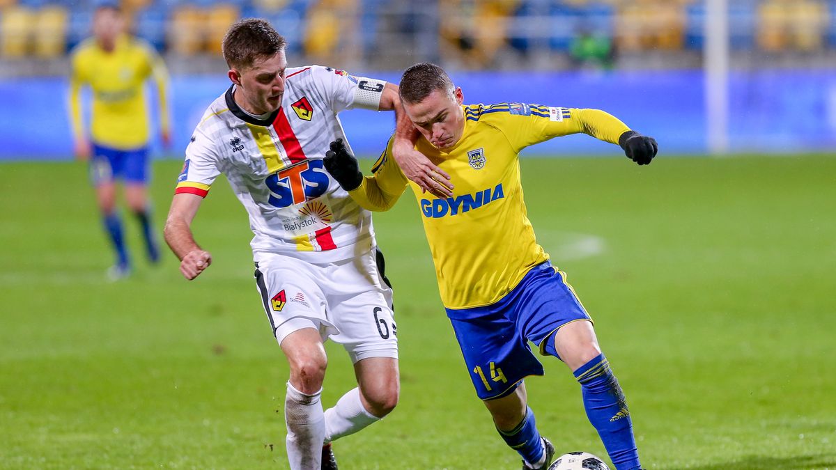 Newspix / TADEUSZ SKWIOT / CYFRASPORT / Na zdjęciu: Taras Romanczuk i Michał Nalepa