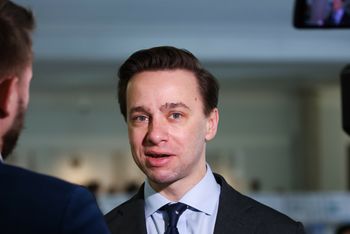 Jeden z liderów Konfederacji notuje skok zaufania. Aż 10 pkt proc.