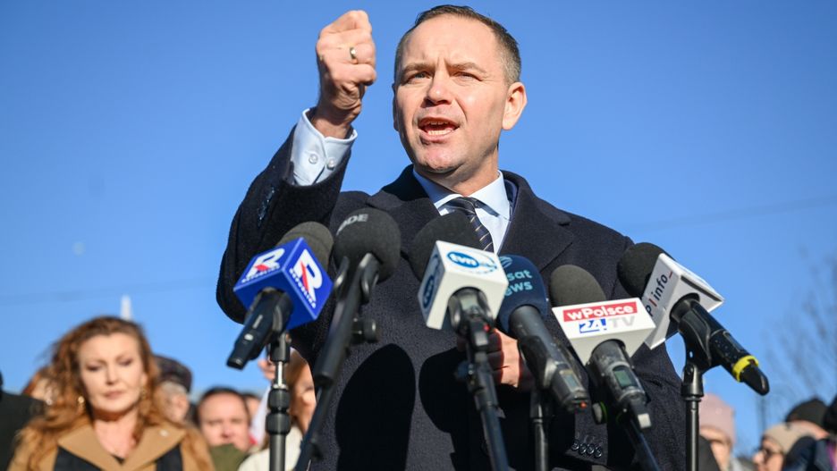 Podwyższenie wieku emerytalnego? Jest deklaracja Nawrockiego (na zdjęciu: Karol Nawrocki na spotkaniu z wyborcami w Hrubieszowie)