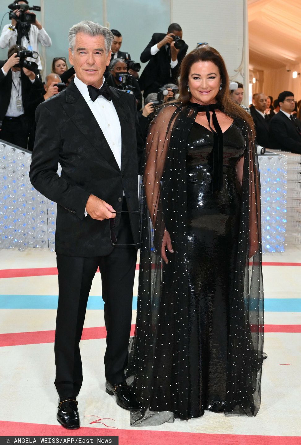 MET Gala 2023Irish actor Pierce Brosnan and his wife Keely Shaye Smith arrive for the 2023 Met Gala at the Metropolitan Museum of Art on May 1, 2023, in New York. - The Gala raises money for the Metropolitan Museum of Art's Costume Institute. The Gala's 2023 theme is ?Karl Lagerfeld: A Line of Beauty.? (Photo by ANGELA WEISS / AFP)ANGELA WEISS