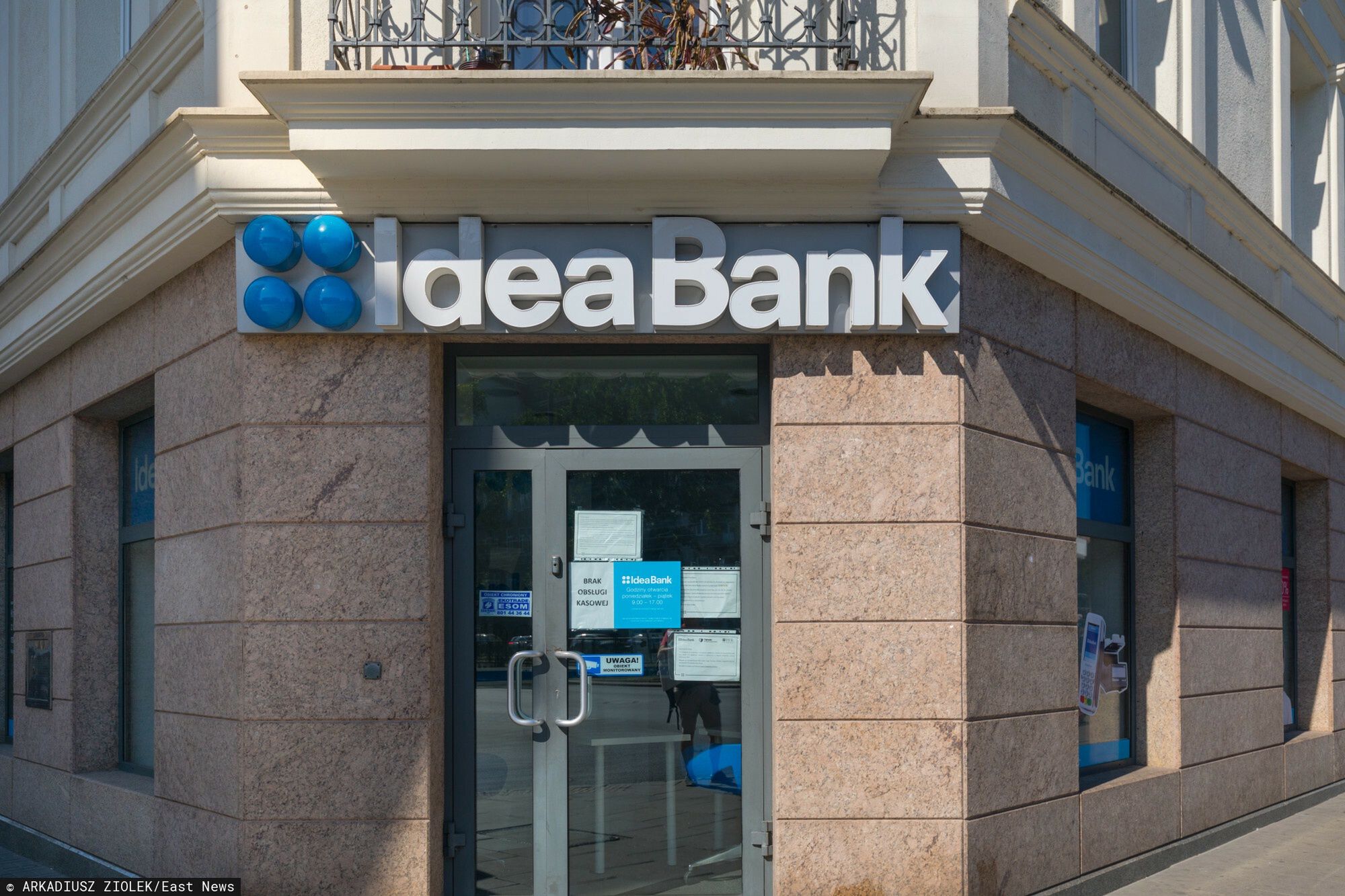 31 grudnia 2020 roku Bankowy Fundusz Gwarancyjny rozpoczął przymusową restrukturyzację banku Idea Bank. Dziś po placówkach nie ma już śladu