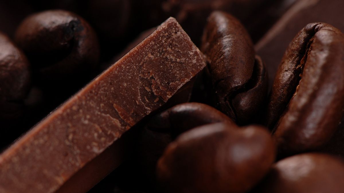 Kawa i gorzka czekolada mogą ograniczyć ryzyko rozwoju chorób sercowo-naczyniowych