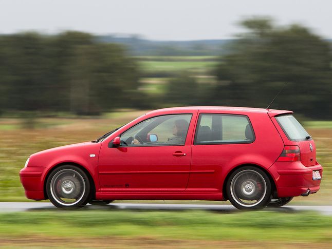 VW Golf GTI czwartej generacji "dał życie" całej rodzinie dynamicznych kompaktów Grupy VW.