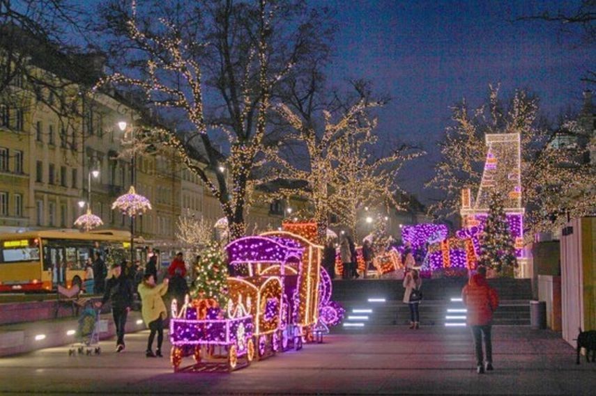 Świąteczne iluminacje w stolicy. Całkiem nowe i rekordowo drogie