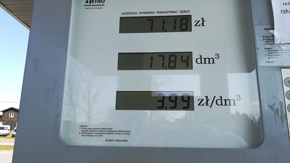 Stacja w Dzierżążnie, 12 kwietnia. Benzyna 95 po 3,99 za litr