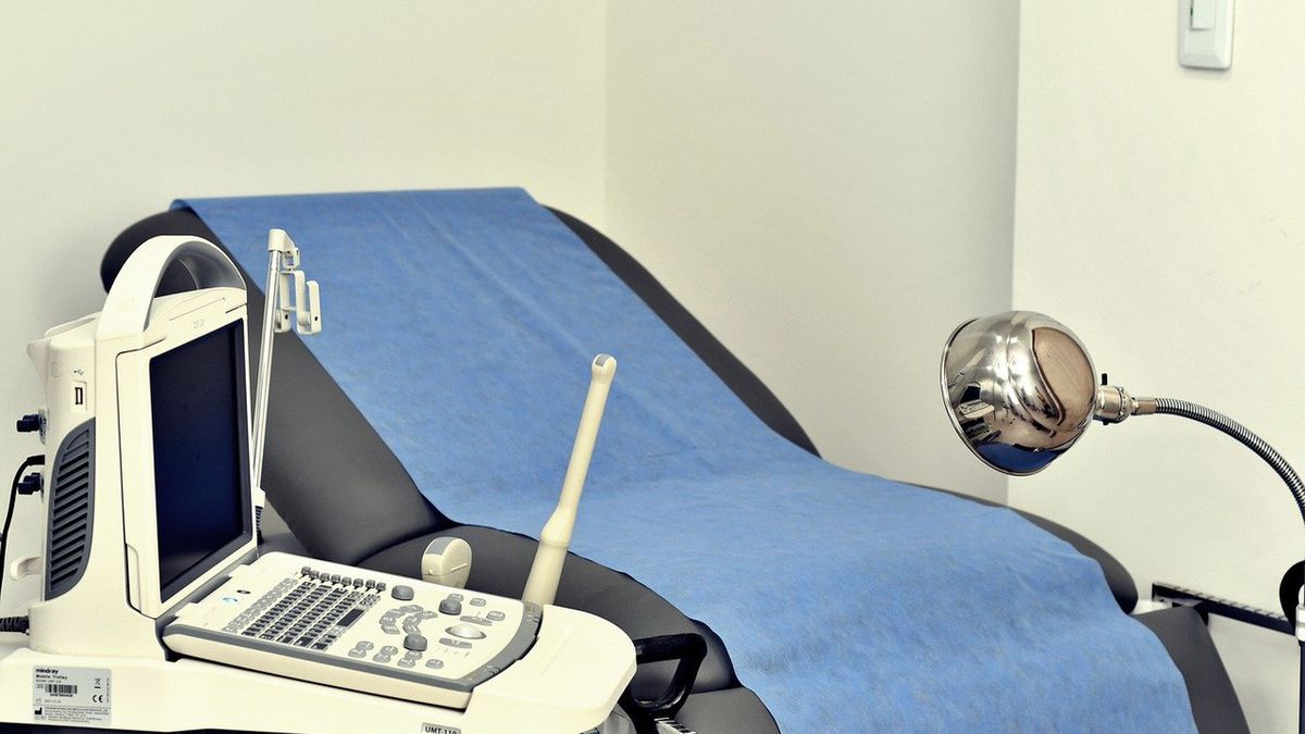 Niepokojąca statystyka. Kobiety tego nie robią. Lekarz alarmuje