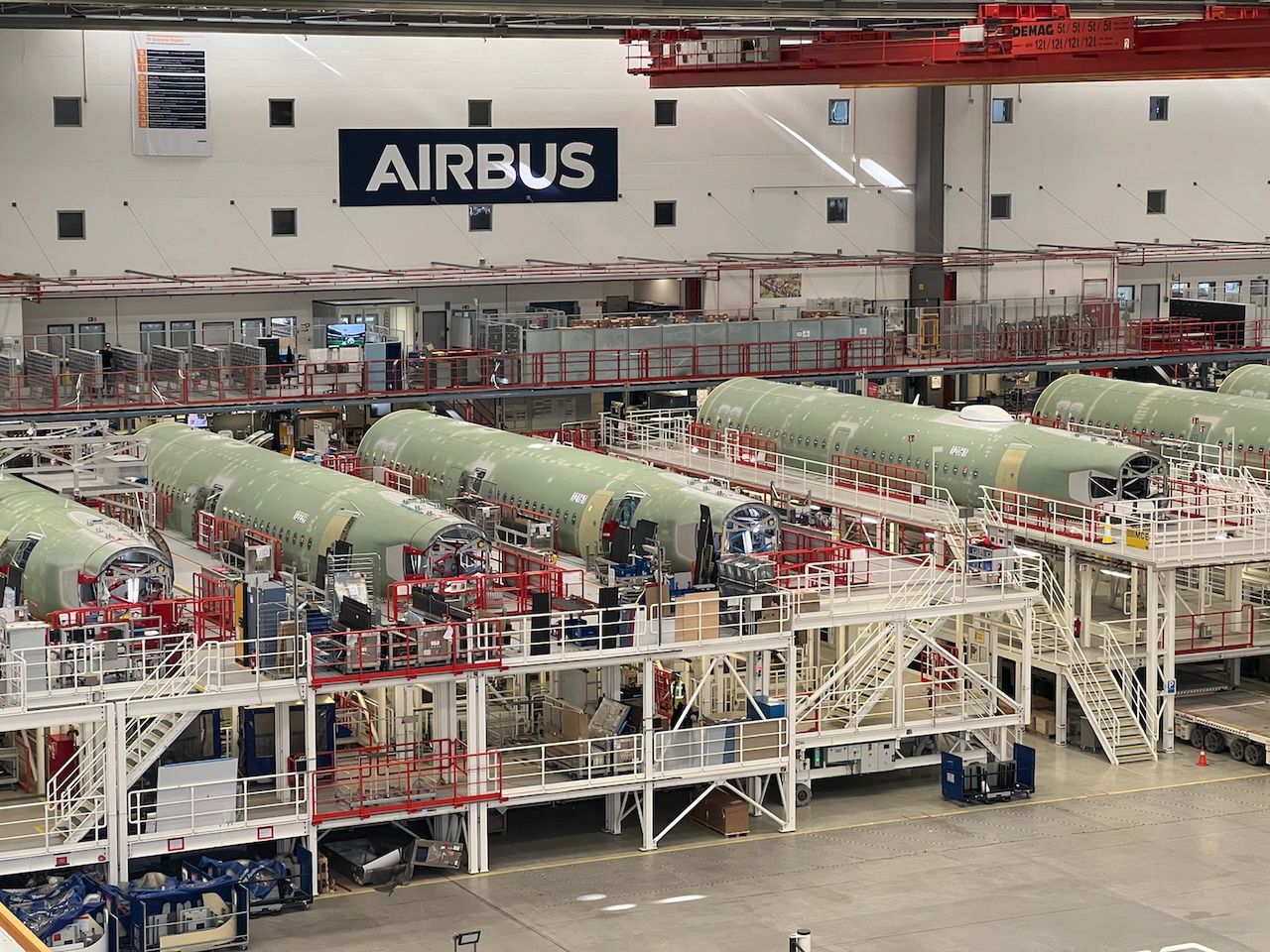 Airbus A320/A321 assembly line in Hamburg. Previously, A380 aircraft were produced in this hall.